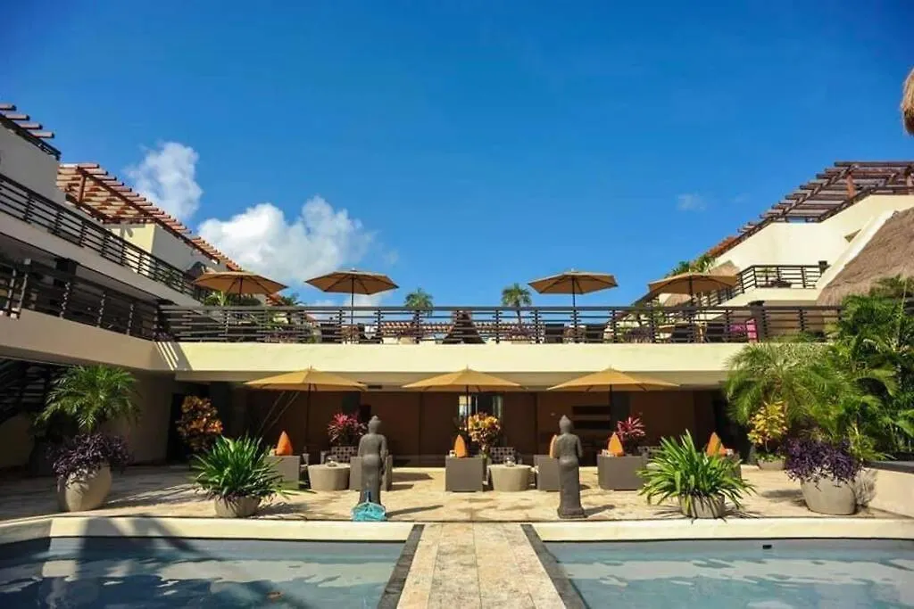 Apartment Beachfront Bliss: 2Br/2Ba Seaside Living Playa del Carmen